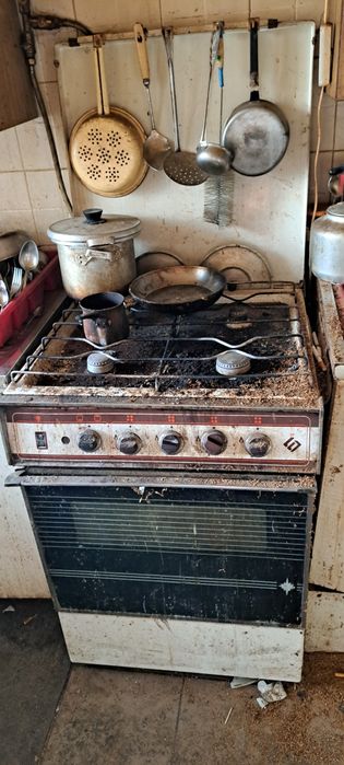 Прибирання квартир та хімчистка