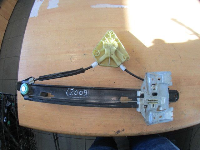 Elevador vidros trás esquerdo SEAT Leon (1P1)