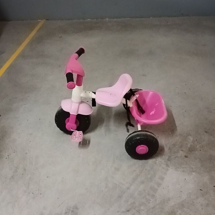 Triciclo rosa ! Veja preço!
