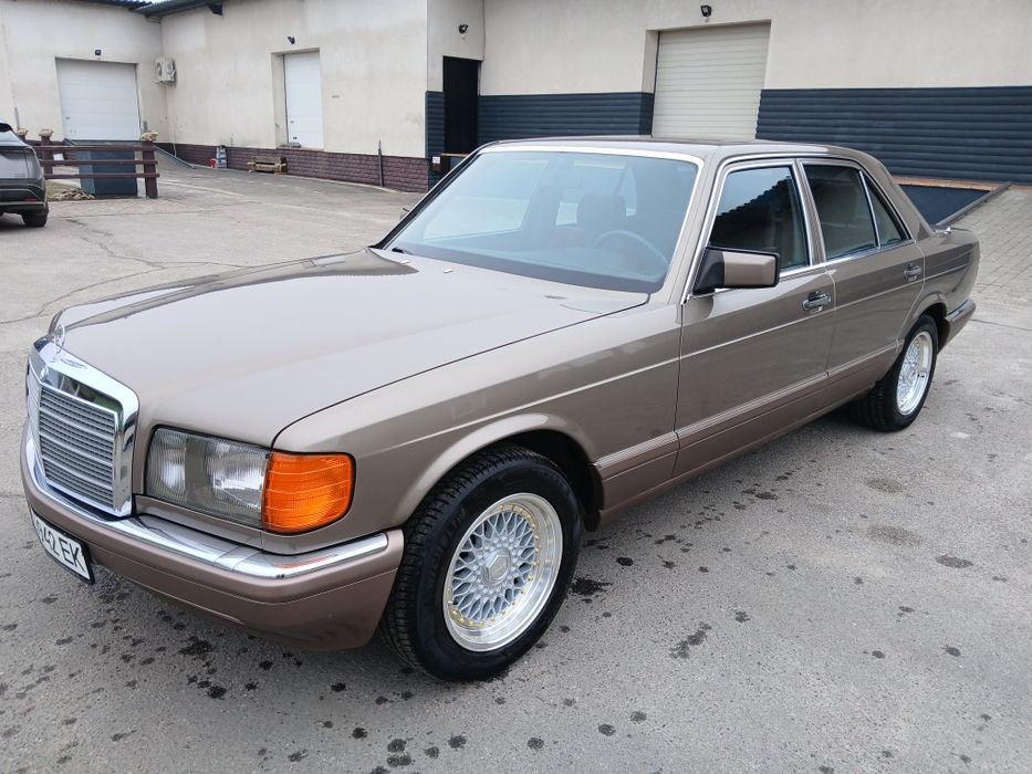 Мерседес W126 SE300 90рік