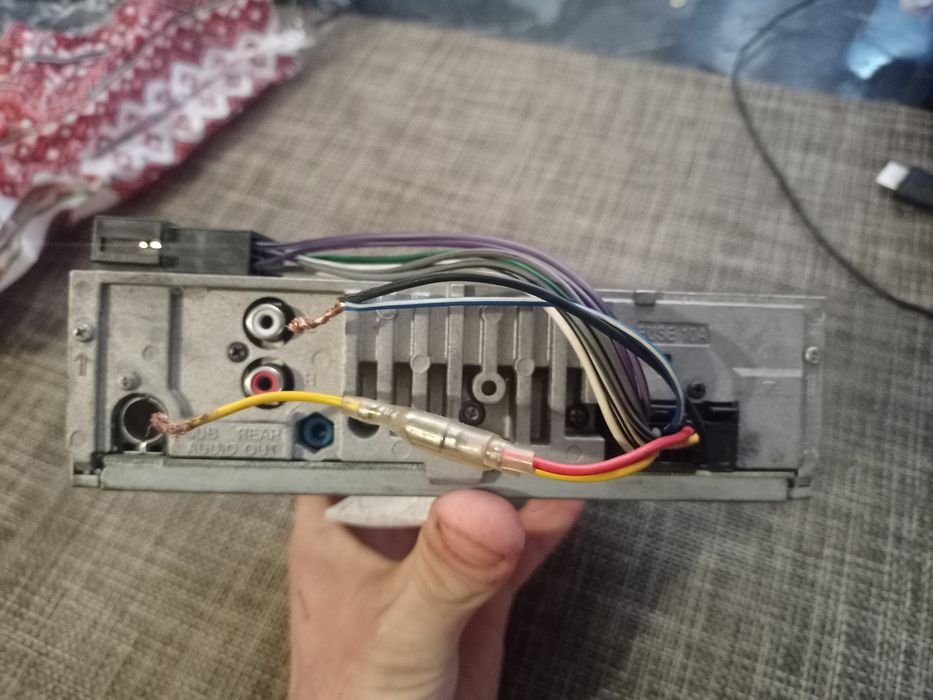 Продам  Sony DSX-A202UI. Магнітофон