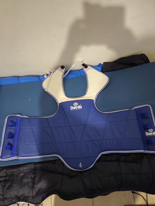 Colete de Proteção Taekwondo Reversível (Hogu) – Proteção de Tronco