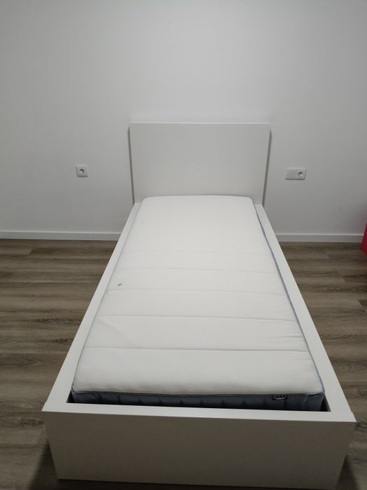 Cama Branca IKEA 90x200