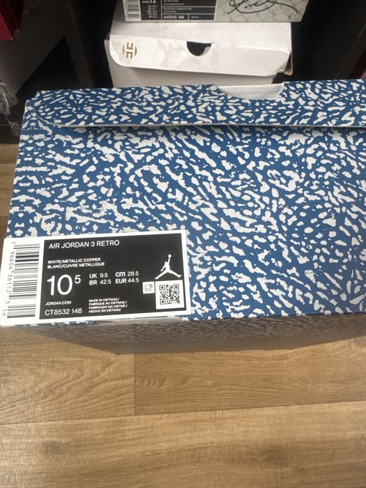 Nike Air Jordan III wizards