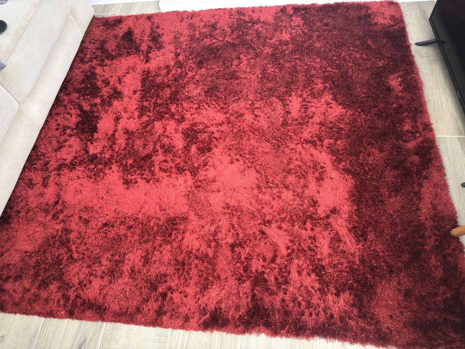 Tapete de sala em bom estado