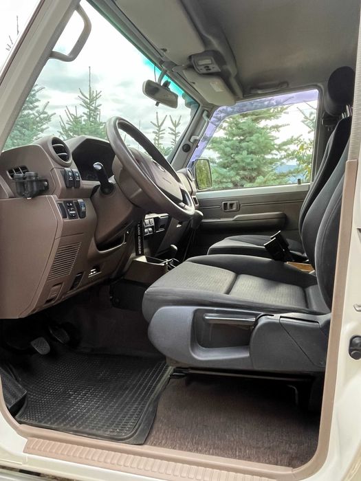 Land Cruiser 76 HZJ76