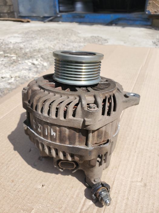 Генератор Nissan Navara D40, 2,5TDI 12V, 130A