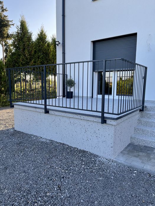 Balustrady zewnętrzne i wewnętrzne
