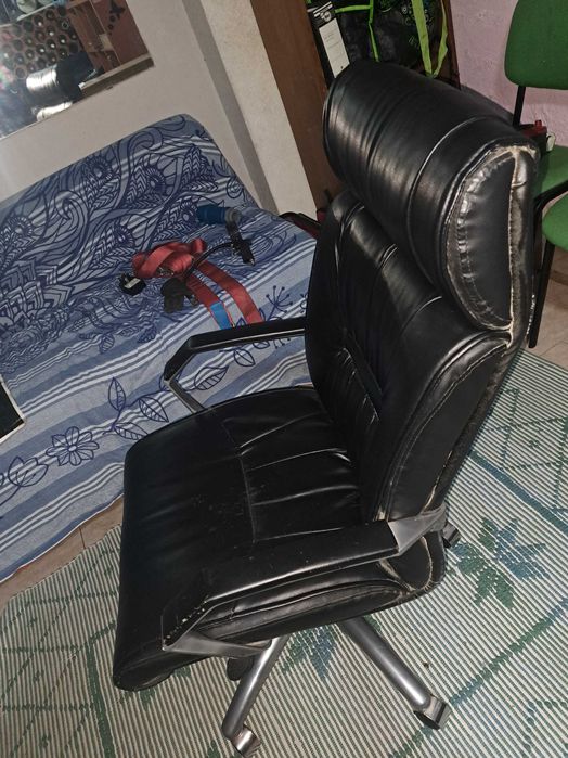 Cadeira rotativa de escritório