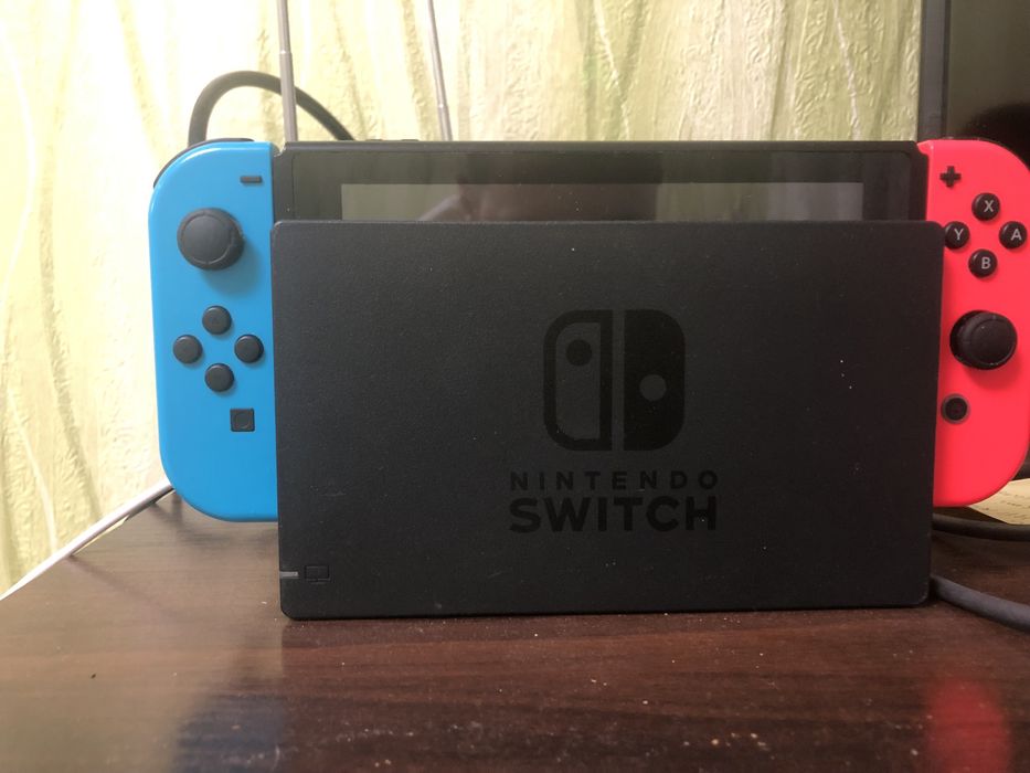 Nintendo Switch (игровая консоль)