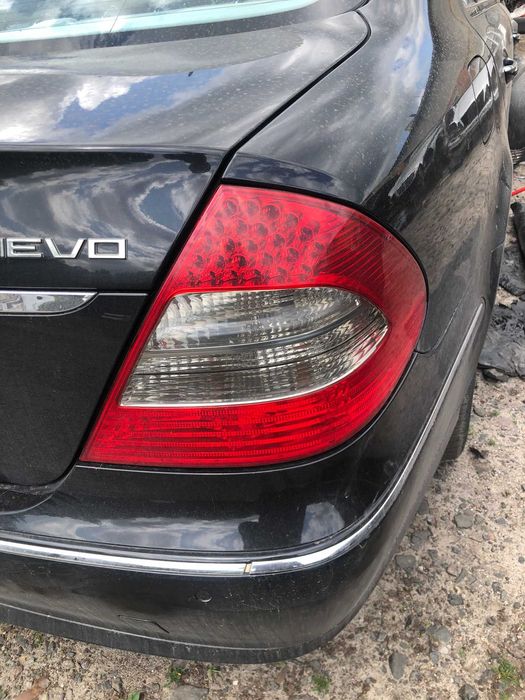 Стопи задние рест W211 Авангард Шрот Мерседес W210 W211 W220 W203 W639
