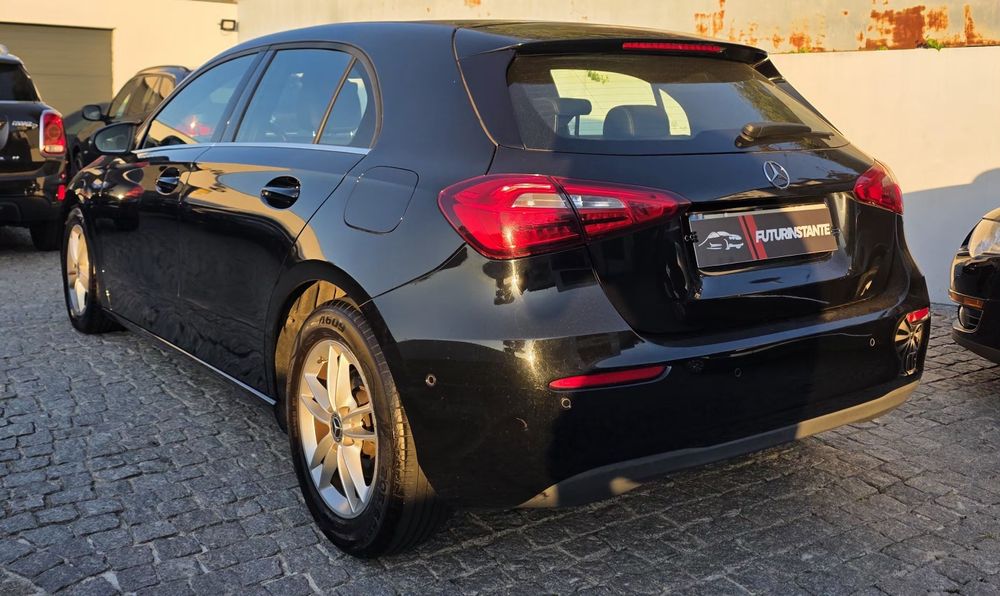 Mercedes-Benz A 180 d Style Plus Automático foto 3