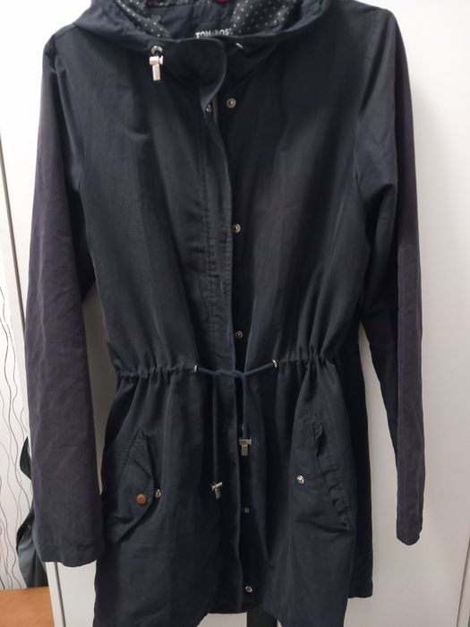 Kurtka przejsciowka. Parka