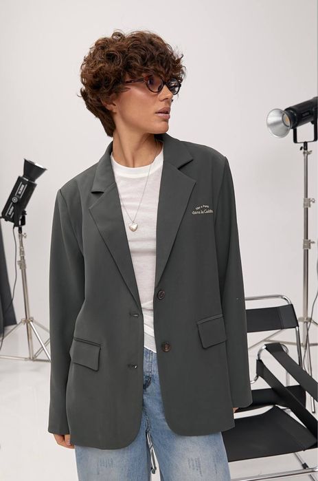 Класичний жіночий прямий  піджак