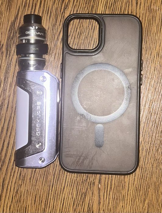 etui na iphone 14