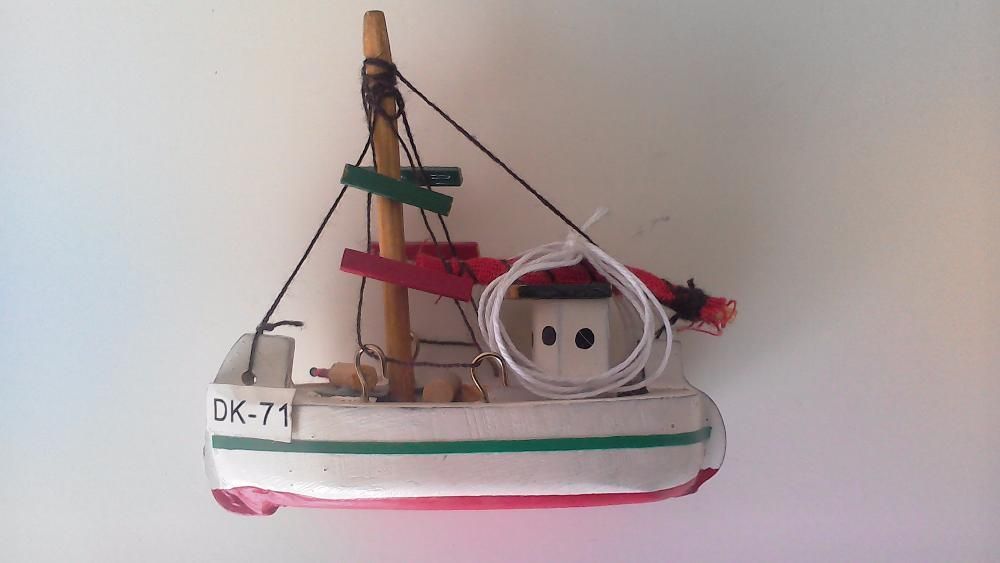 figurka model łódki statek