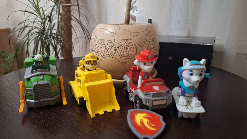 Щенячий патруль зума, рокі...