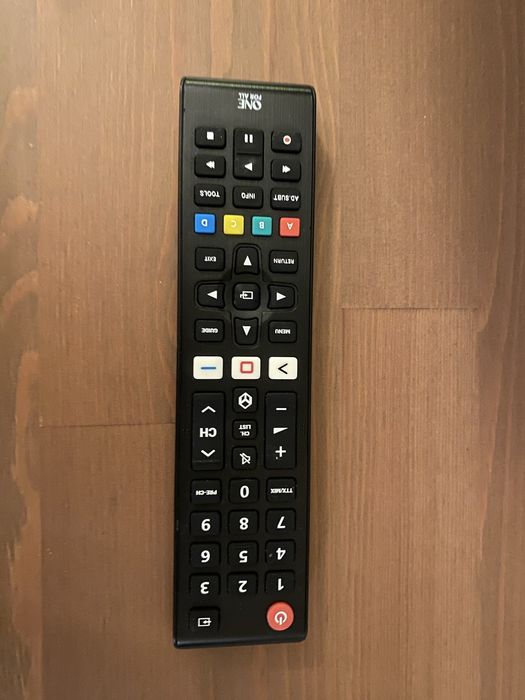 Telewizor Samsung 40” Full HD + uchwyt obrotowy + pilot