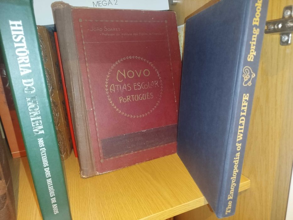vendo livros antigos variados,interessantes e em bom estado