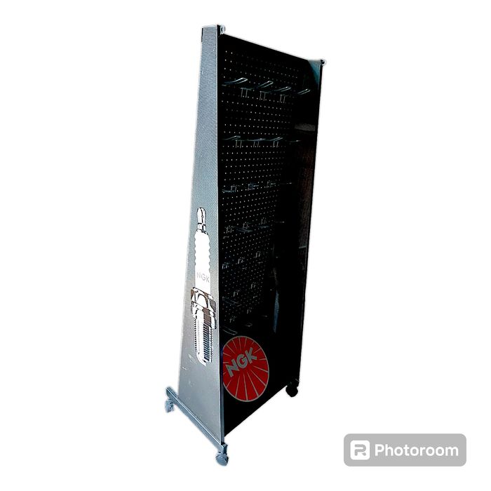Metalowy solidny stojak organizer z uchwytami
