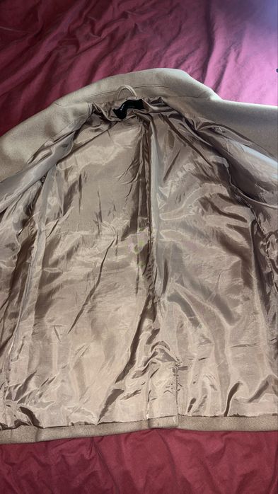 Пальто жіноче розмір L