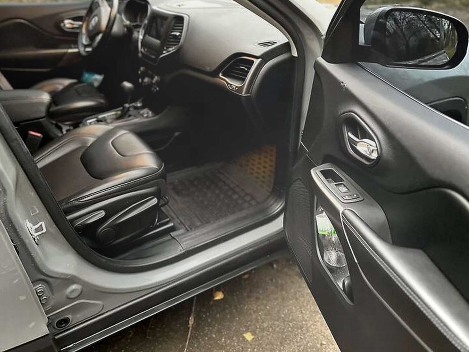Jeep Cherokee 2019
