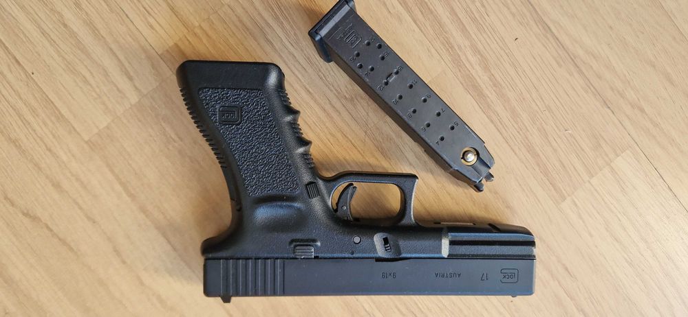 Glock 17 tokyo marui  airsoft