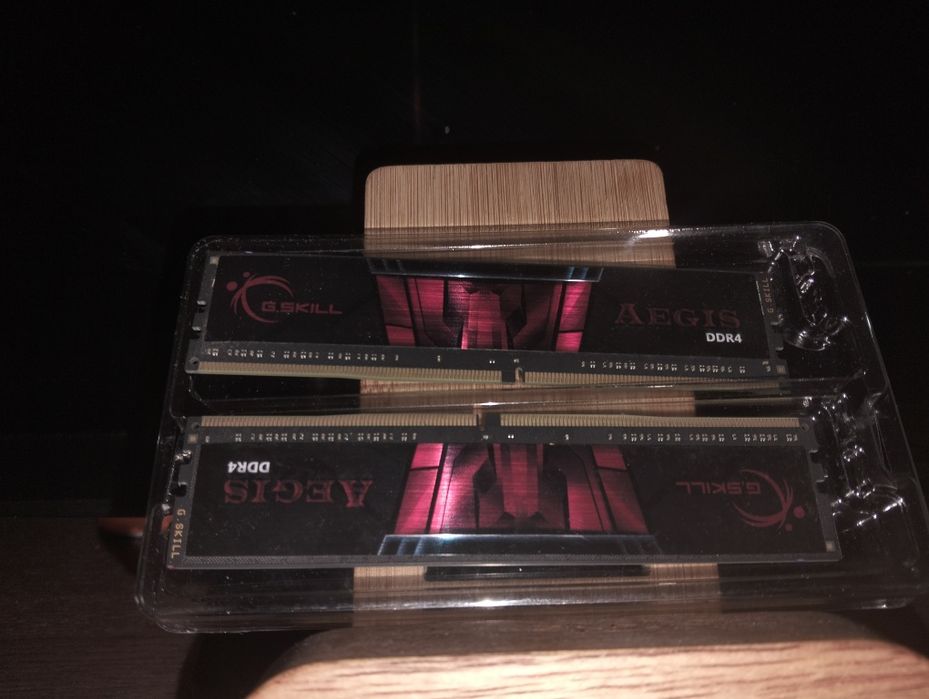 Kit Memória RAM G.Skill Aegis 16GB (2x8GB) DDR4