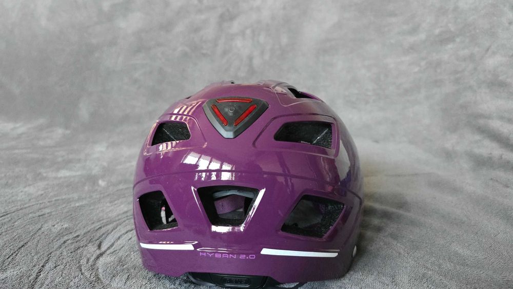 kask rowerowy ABUS HYBAN 2.0 rozmiar M 52-58cm Core purple