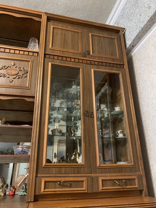 Гарнітур у вітальню у хорошому стані