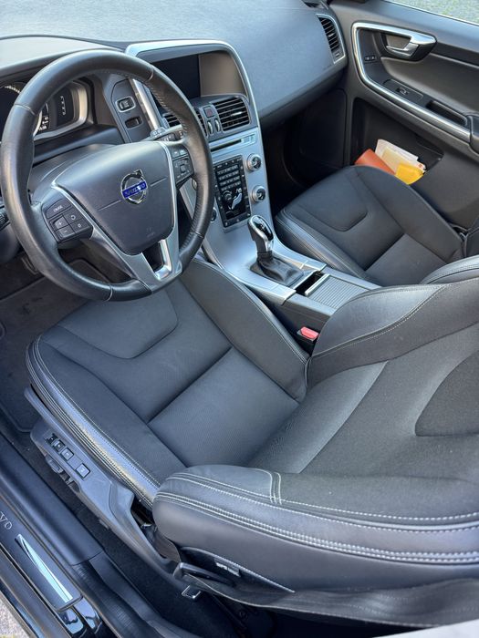 Volvo XC60 2.0 D Automático