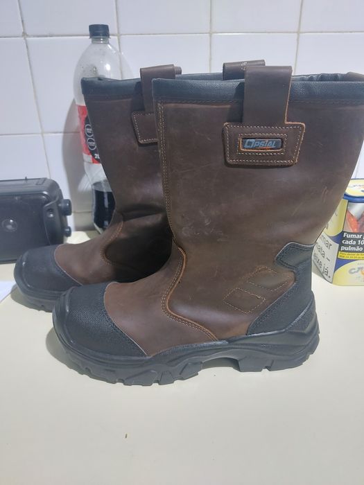 Botas OPSIAL forradas por dentro para inverno  tamanho 40