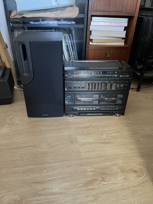 Aparelhagem pequena intron radio e cassete