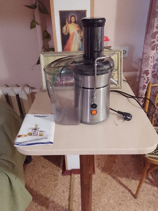 Соковижималка центробіжна ZELMER ZJE1900XUA (476)