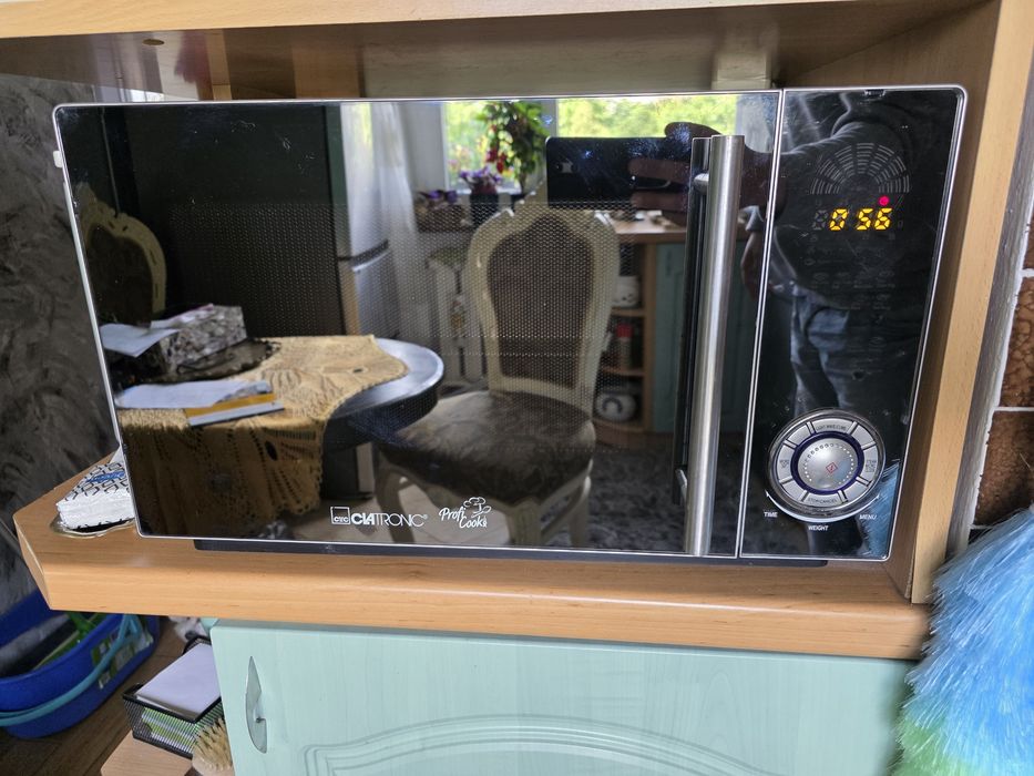 Kuchenka mikrofalowa Clatronic MWG 760D - nowoczesna, idealna