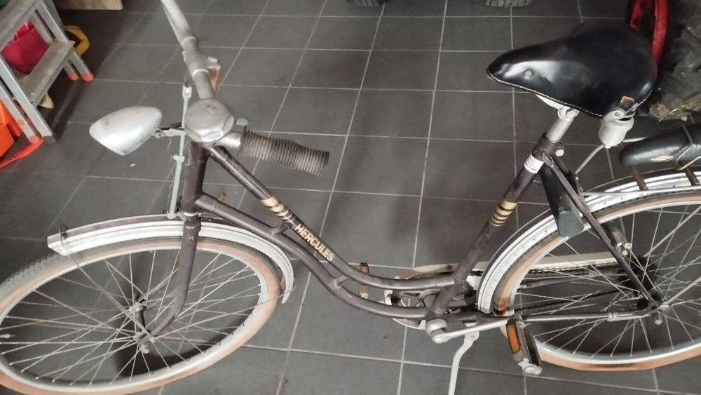 Bicicleta senhora Hercules R26