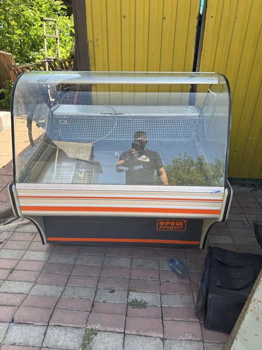Витрина cold в хорошому стані