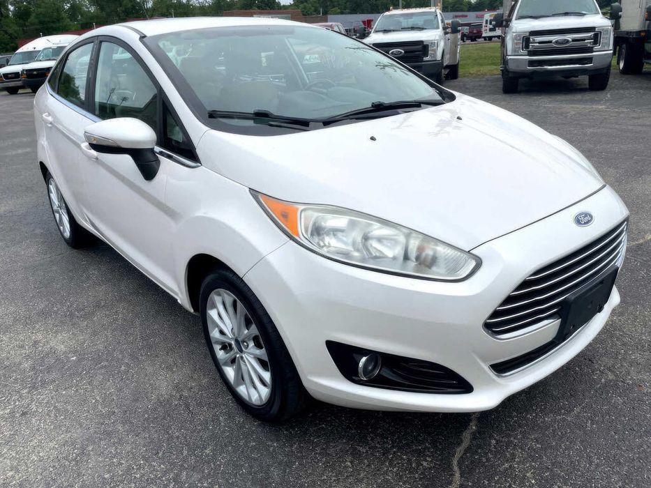 Маєш обмежений бюджет, але мрієш про нову машину?
Не варто відкладати свої плани! Ми пропонуємо авто на будь-який гаманець. Перший внесок лише 10%, а розтермінування та кредитування на вигідних умовах до 5 років. Вибирай серед 4000 авто в наявності або замовляй з економією до 40%. Поспішай — кількість авто обмежена, а перші клієнти отримають додаткову знижку. Телефонуй просто зараз!