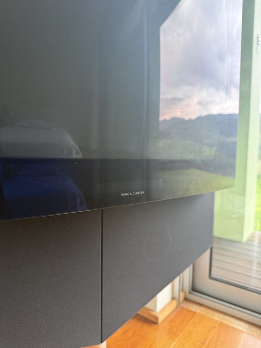 Televisão Bang & Olufsen BeoCenter 1