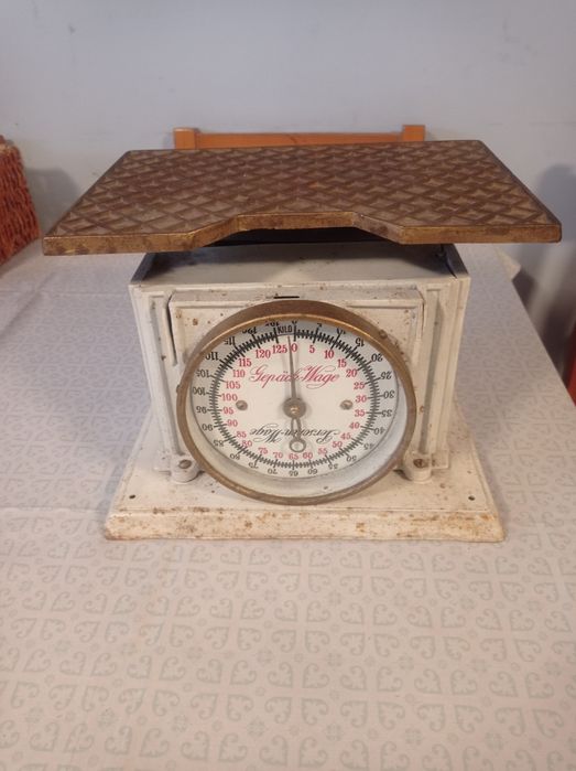 Stara waga bagażowa Alexandra