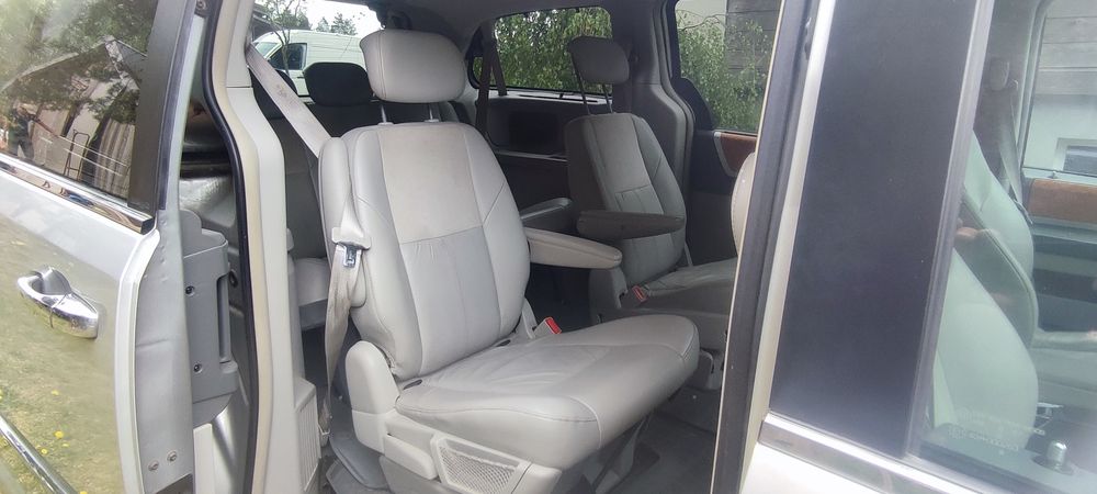 Chrysler grand Voyager town country 4.0  v6  b/ gaz
