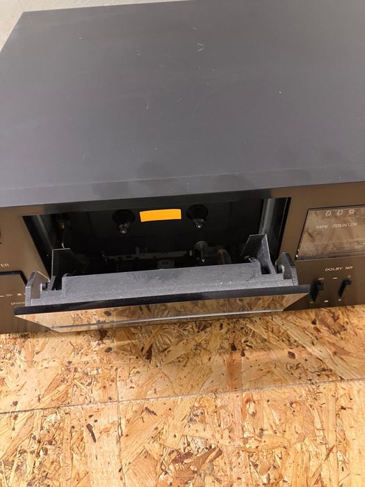 Magnetofon kasetowy Denon