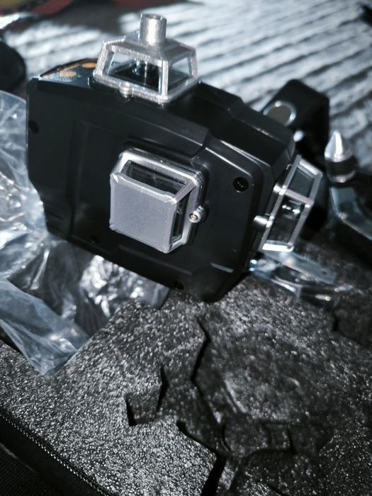 Nível laser 12 linhas