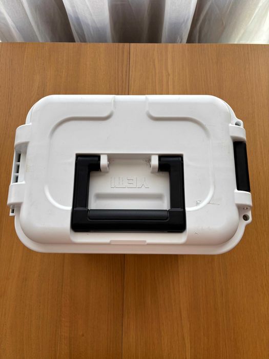 YETI LoadOut GoBox 15 – skrzynka wodoszczelna (biała)