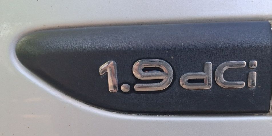 Zadbana i serwisowana* 1.9DCi* 110KM* Renault Laguna* 2006rok* Klima sprawna* HAK* Długie opłaty*