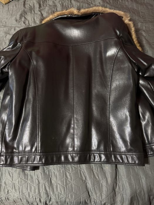 Продам новую куртку