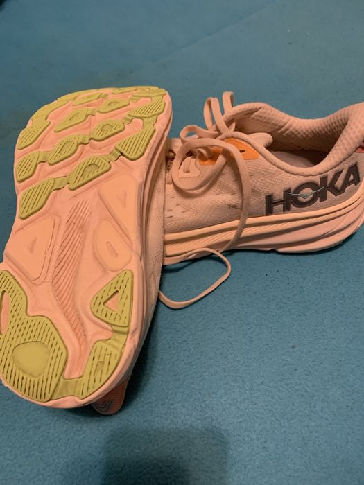 Tenis de corrida Hoka