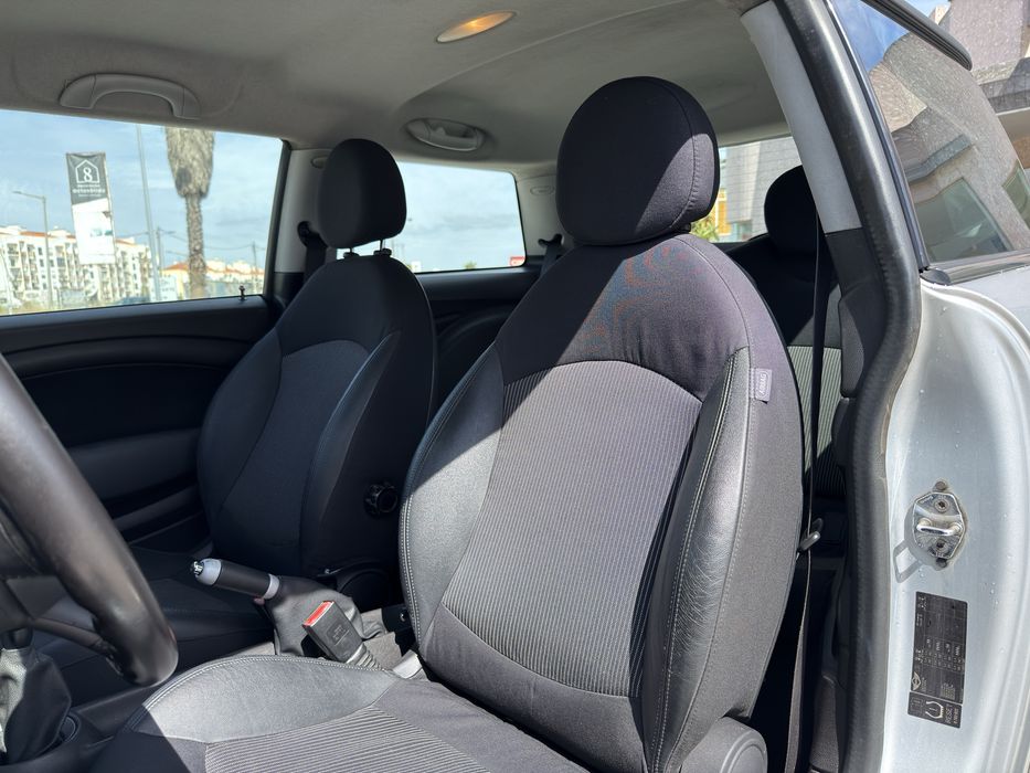 Mini Cooper D Ano 2008 1.6D 110cv 234,000km Som Harman Kardon varios extras aceito retoma/troca