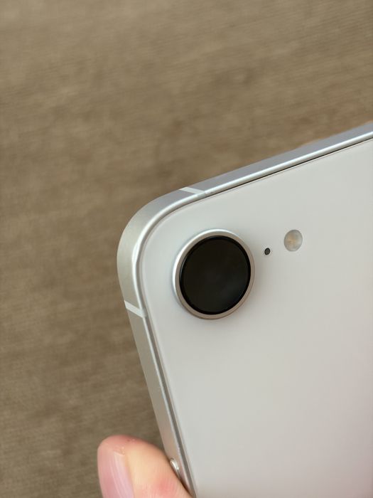 iPhone 16e 128gb eSIM Neverlock