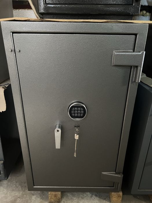 Сейф Парітет CL lI.150.KK взломостійкий 2 клас